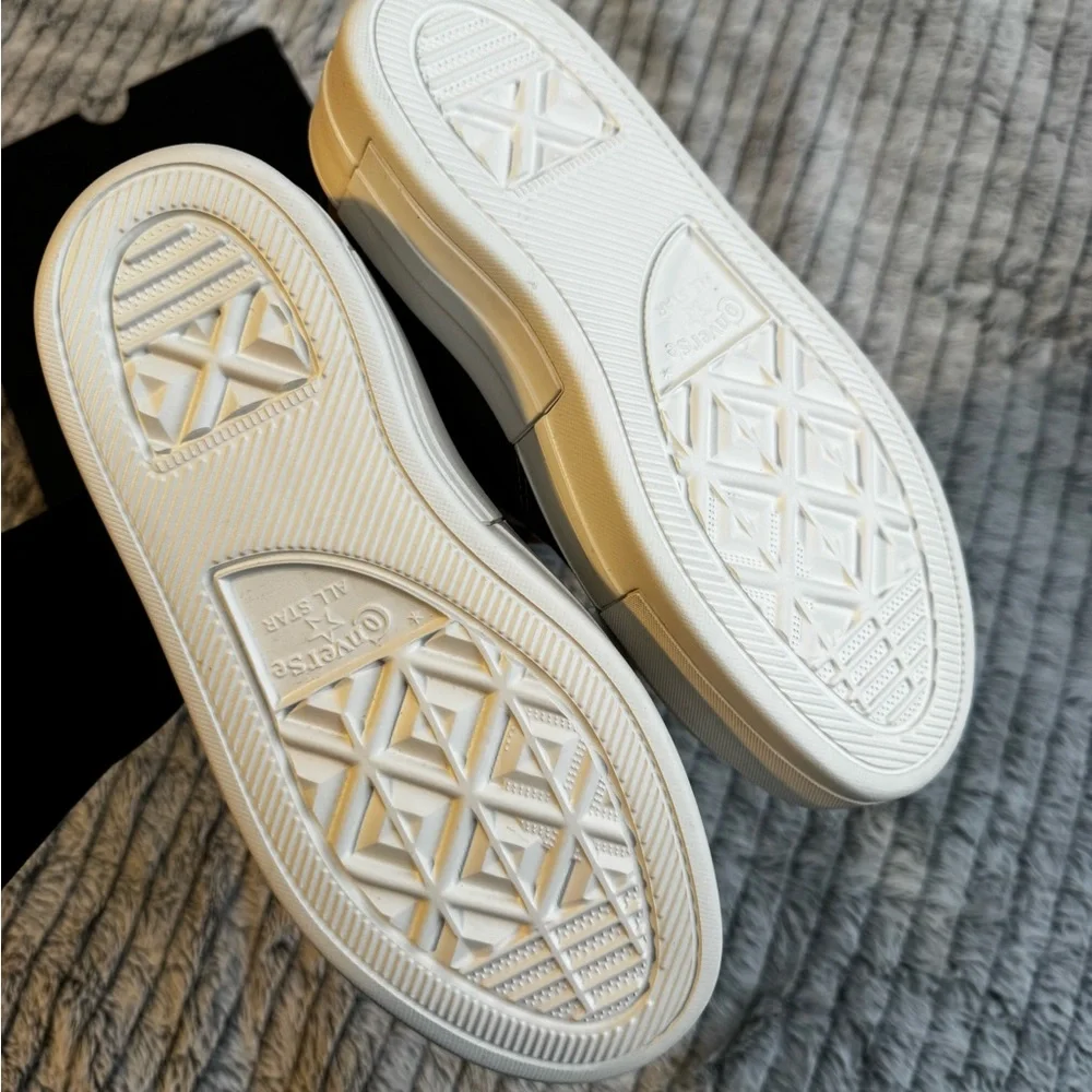 Converse Women’s Brown and White Sneakers - Picture 4 of 4